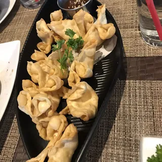 8 Crab Rangoon
