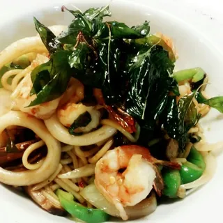 Spicy Hot Basil Spaghetti