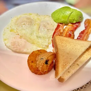 Tableau Breakfast* Three Eggs, Tableau Potato, Toast, Bacon. - Plain