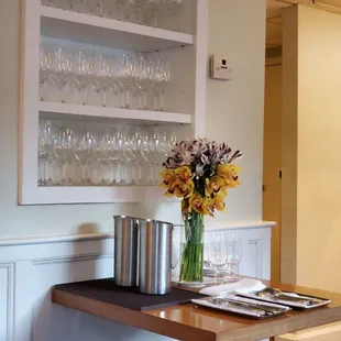 sushi and sashimi, interior