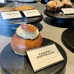 This coffee bun looked so yummy!!