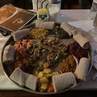 Vegetable palettes with tibs