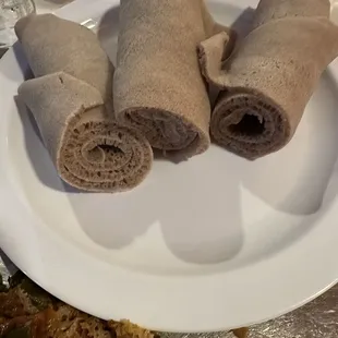 Extra injera