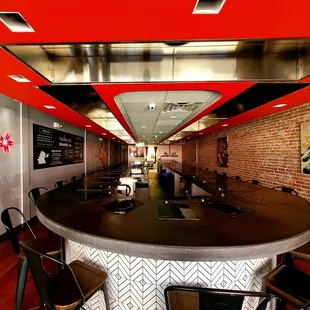 sushi and sashimi, interior