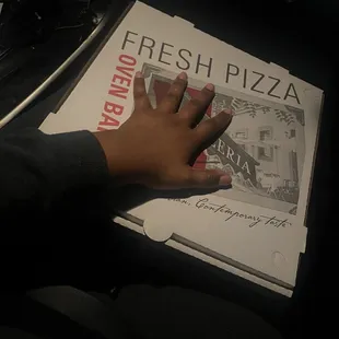 Large pizza - size reference