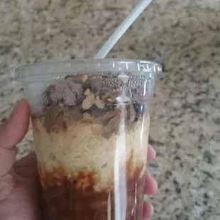 Brisket sundae, pretty good but not the star imho