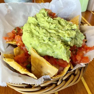 CHIPS, SALSA & GUACAMOLE