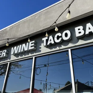 the outside of the restaurant