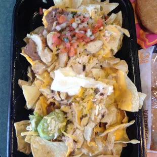 XXL Chicken Nachos