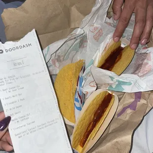 Taco Bell workers are awful
