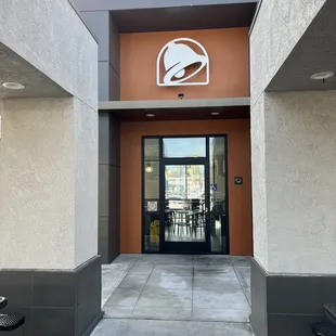 Entrance to Taco Bell