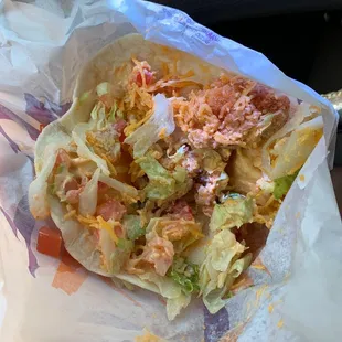 "Cantina Crispy Chicken Taco with Avocado Ranch" or that's what it's supposed to be.