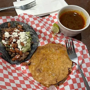 Tacon madre Taco and taco Birria Taco Quesabirria