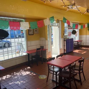 Front entrance to Taco Boy