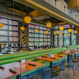 sushi and sashimi, interior