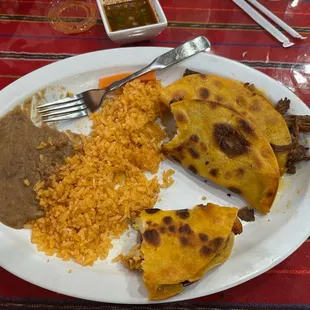 3 tacos rice and beans