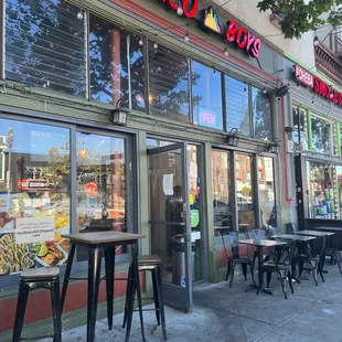 outside, ramen and noodles