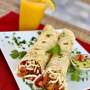 Twiin Grande Tacos. Mango Margarita