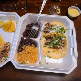First time to Taco Chon.  The tacos  wer great but i got chip and salsa.  The chips were stale. Really bad.