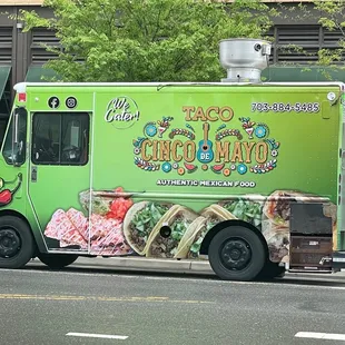 a green food truck