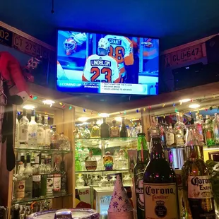 We love the Taco people. Dan, Barb Sam and Abby!!!!! Kick ass drinks so order with caution!! Cool patio and good food. My hometown favorite.