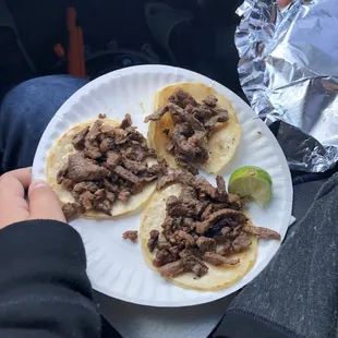 Asada no onion or cilantro for my kid.