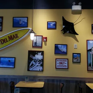 sushi and sashimi, interior