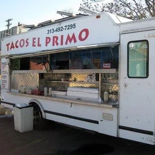 photo stolen from Dea A-- orig in Taco Trucks review