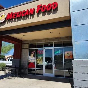 a mexican food restaurant