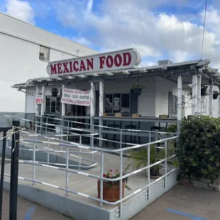 a mexican food restaurant