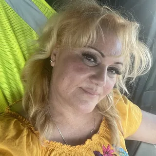 Elida V.