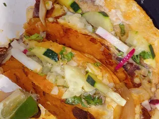 Mi Lindo Pénjamo Food Truck