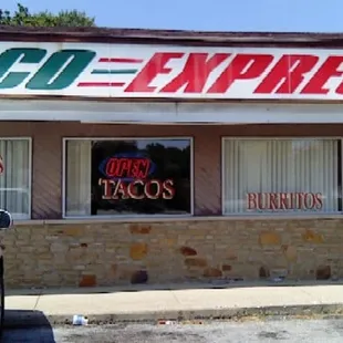Taco Express. Pendleton Pike. Aug 2011.