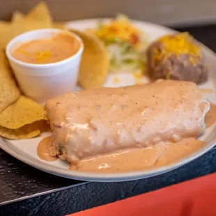a plate of mexican food