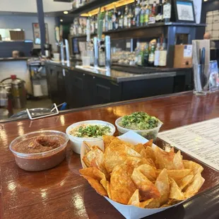 Trio - Salsa, Queso and Trio Guacamole, Queso, Salsa Roja and Chips