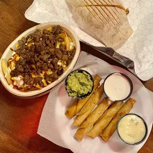 Burrito, Fuego fries, Flautas