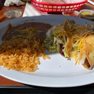 Patio lunch check in. Taco great as usual.