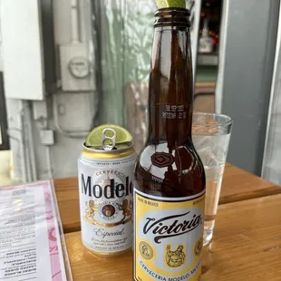 Modelo Especial and Victoria