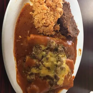 a plate of mexican food