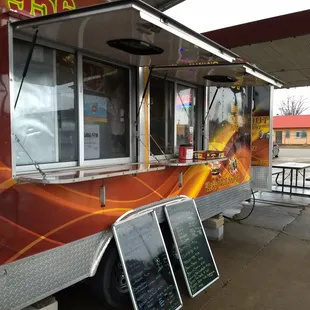 Taco Hut truck
