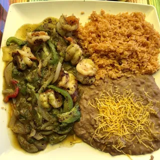 Camarones Chile Verde Plate