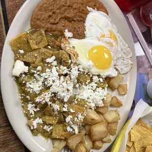 Chilequiles platter