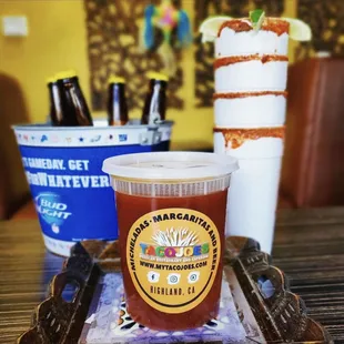 Michi Mix, bucket of beer