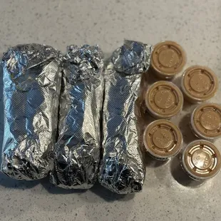 Perfectly sealed to keep the texture and temperature of the tacos intact.