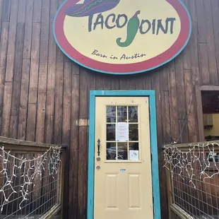 the entrance to the restaurant