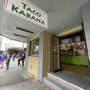 the entrance to the restaurant