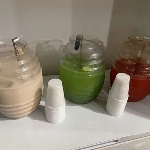 You can keep the containers if you don't have any for the left overs just pay a deposit.