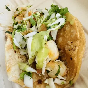 Close up on shrimp taco