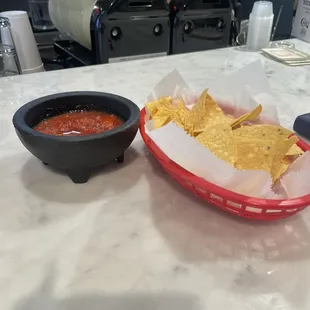 Chip and salsa