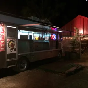 Nice little seating area right next to the stand.